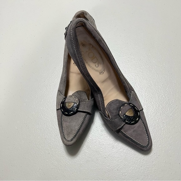 TOD’S Debbie Button Suede Leather Heels - Picture 3 of 13